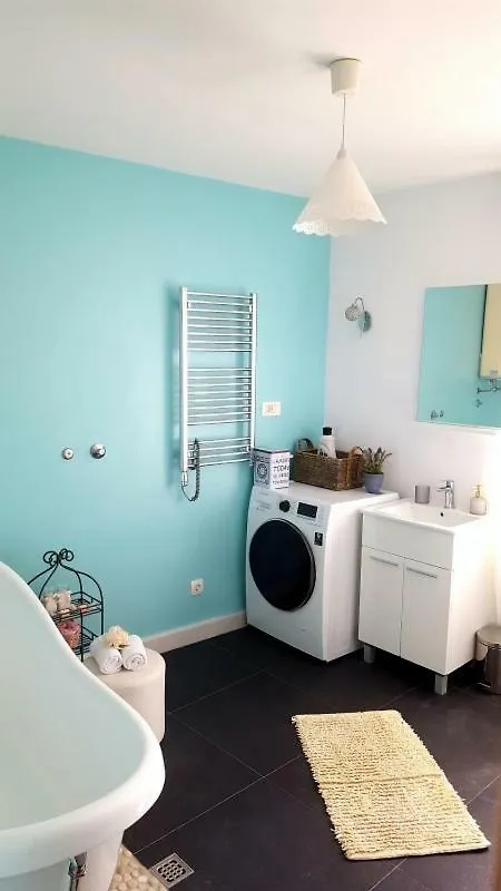 Apartment Romance Split